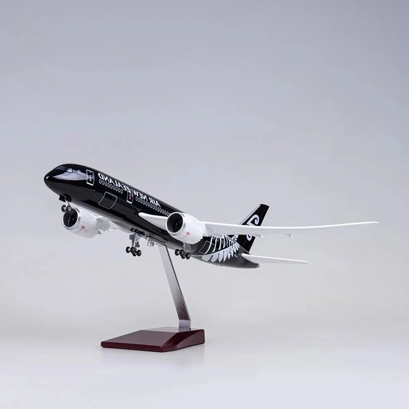 Imagem -02 - New Zealand Airlines Modelo com Luz e Roda Landing Gear 47cm 787 B787 Newzealand Aviões Plástico Fundido Resina Avião Brinquedo