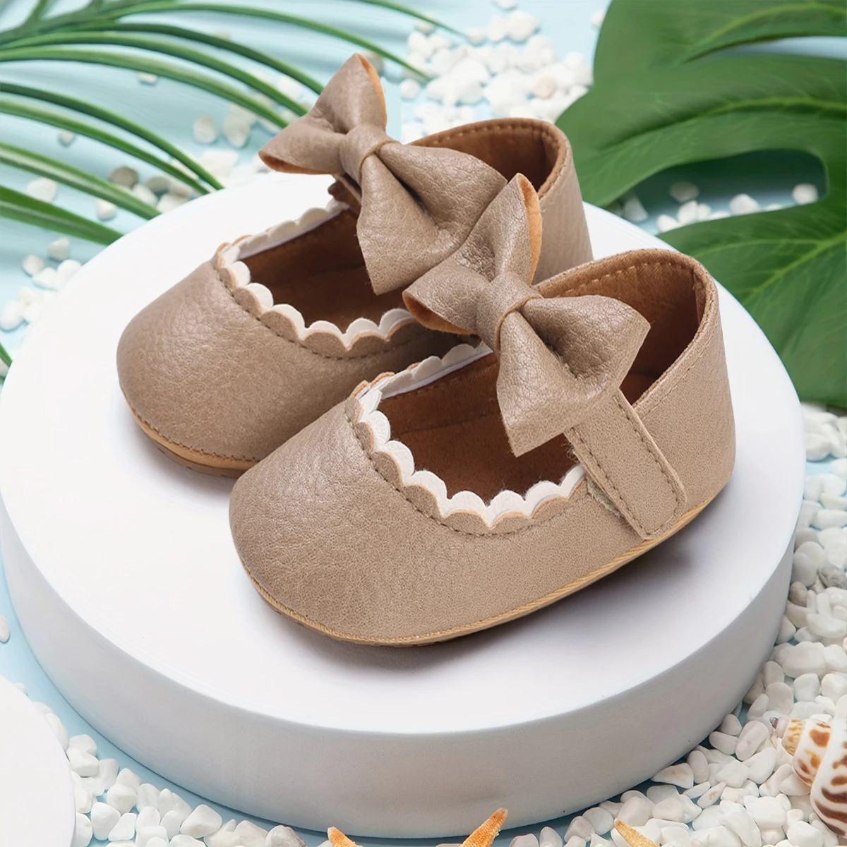 Baby Mary Jane Princess Shoes with Bow Rubber Bottom 0-1 Year Old Sneakers Suitable for Party Dancing Shoes