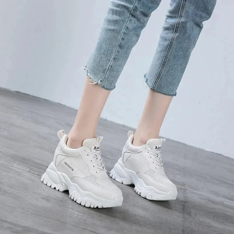 

2025 кроссовки на танкетке из натуральной кожи на платформе 8 см, весенне-осенняя женская повседневная спортивная обувь, новая белая вулканизированная обувь