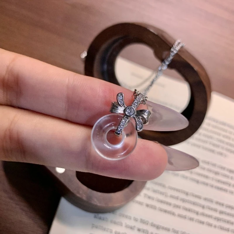 New Exquisite High Ice Circle Bow Pendant Necklace