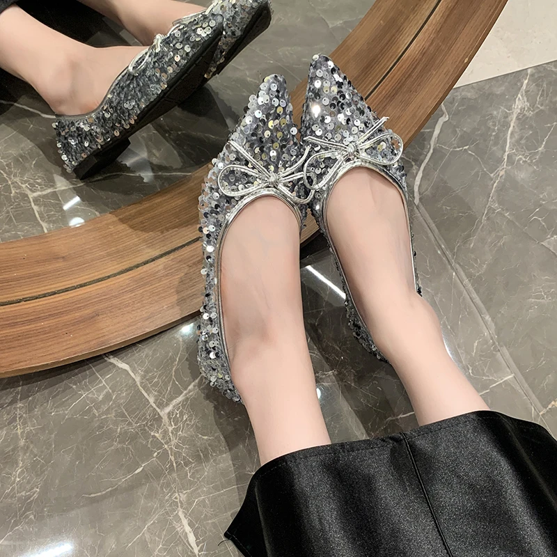 2024 moda donna scarpe a punta bella solido Versatile appartamenti femminili Bling paillettes suola morbida donne poco profonde scarpe Mary Jane