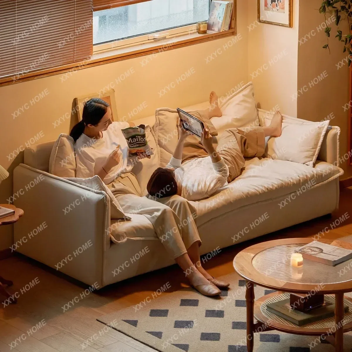 

A Fabric sofa cream wind down sofa white simple household straight sofa