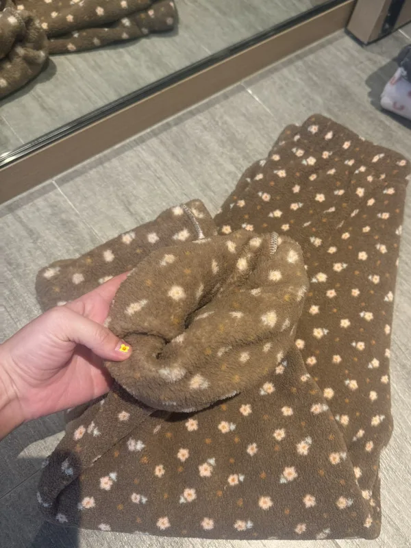 Thickened Coral Fleece Warm Pants Home Wear Outdoor Wear Floral Print Long Pants Middle Waist for Young Adults Winter Season