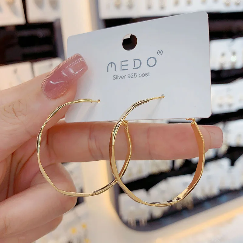 

1Pair Fashion Big Circle Earrings Simple Metal Big Circle Gold Silver Color Earrings Light Luxury Fashion Temperament Earrings