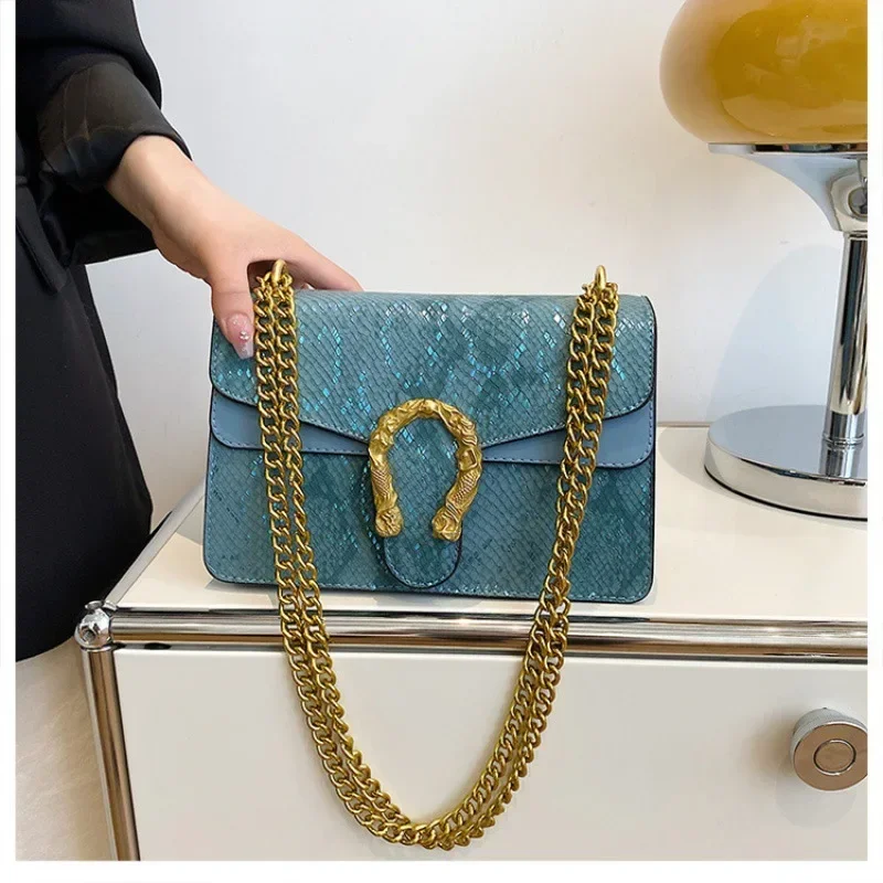 New Snake Women's Crossbody Retro Girls Underarm Bag Fashion Chain Shoulder Bag Metal Decoration PU Material