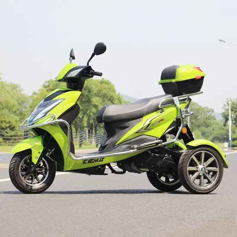 Three-wheel Electric Tricycles 60V 500W electric motorcycle e bike for adult's daily use