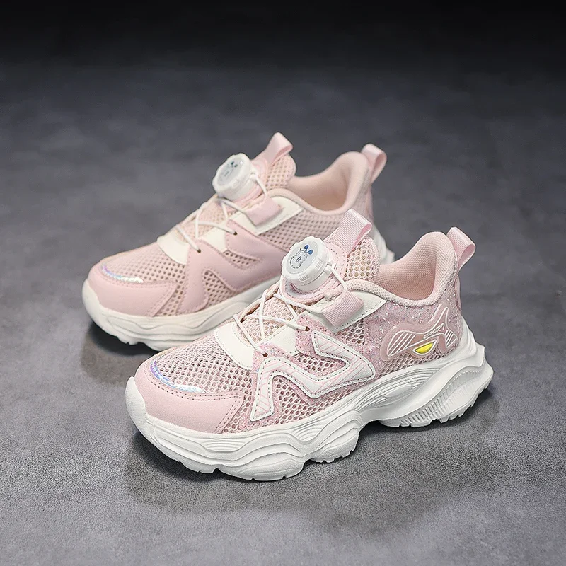 أحذية رياضية للفتيات صيفية جديدة شبكية قابلة للتنفس للأطفال أحذية ركض غير رسمية أحذية رياضية للأطفال بنعل ناعم