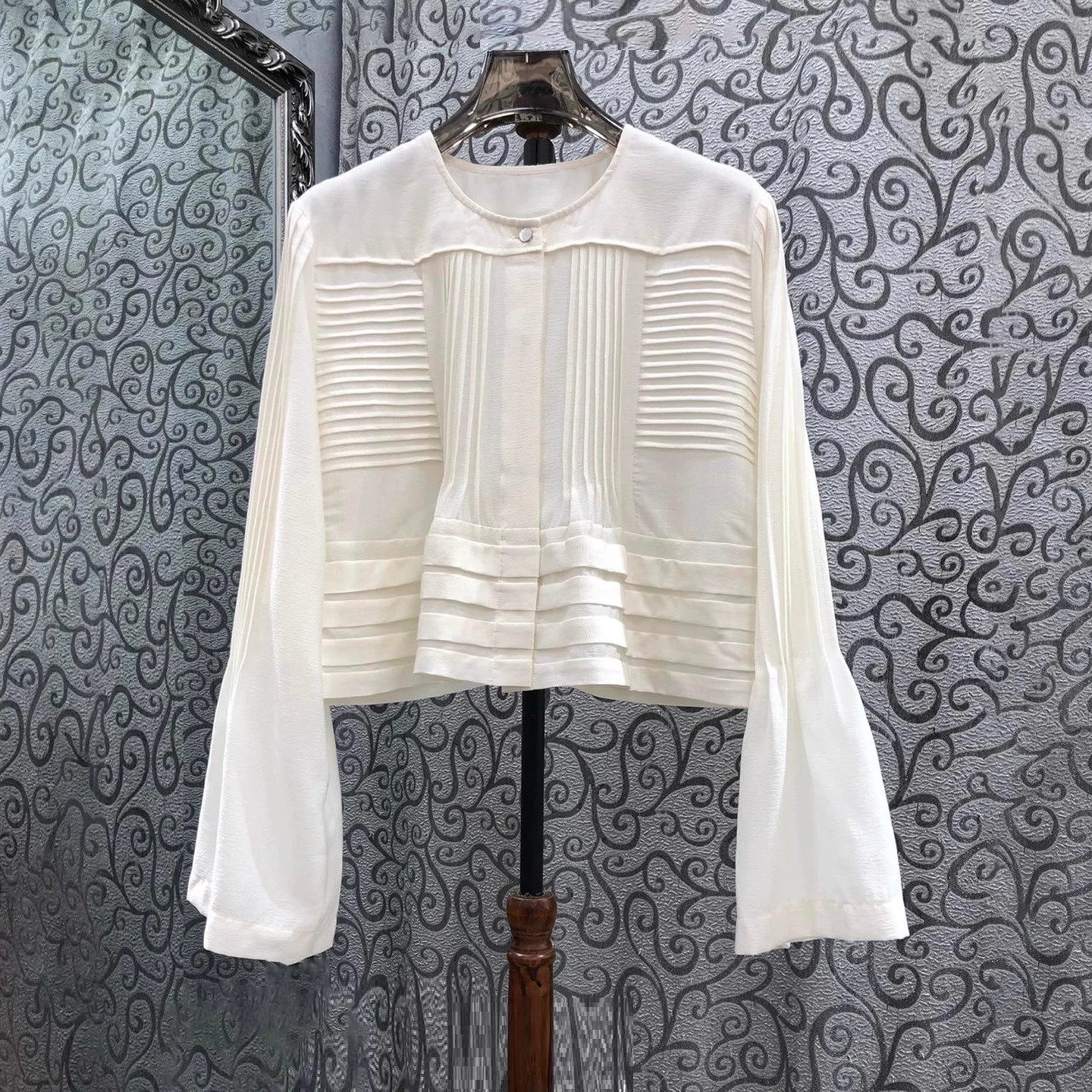 

New Arrival Blouse Shirt 2025 Autumn Fashion Design Clothes Women Pleated Patchwork Flare Sleeve Elegant Loose Apricot Tops