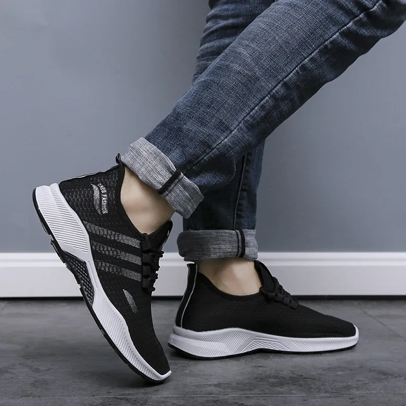 2024 New Spring and Autumn Men's Lightweight, Breathable, Soft soled Fashion Casual Sports Shoes