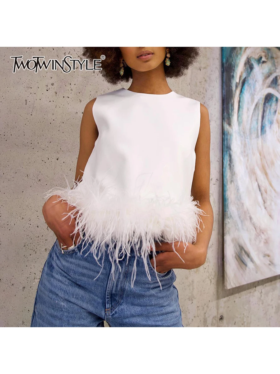 

TWOTWINSTYLE Solid Patchwork Feathers Slimming Vests For Women O Neck Sleeveless Minimalist Vests Female Fashion Style Clothes