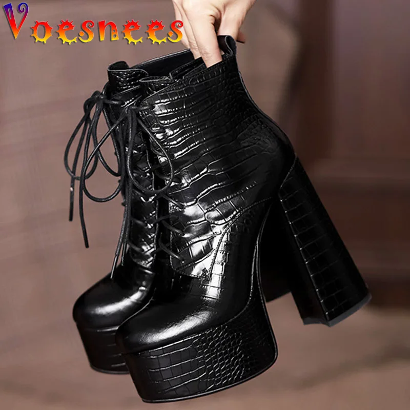 

Voesnees Cow Leather Short Boots 2022 Spring Winter New Waterproof Platform Thick Heel Shoes Fashion Emboss Zipper Women's Pumps