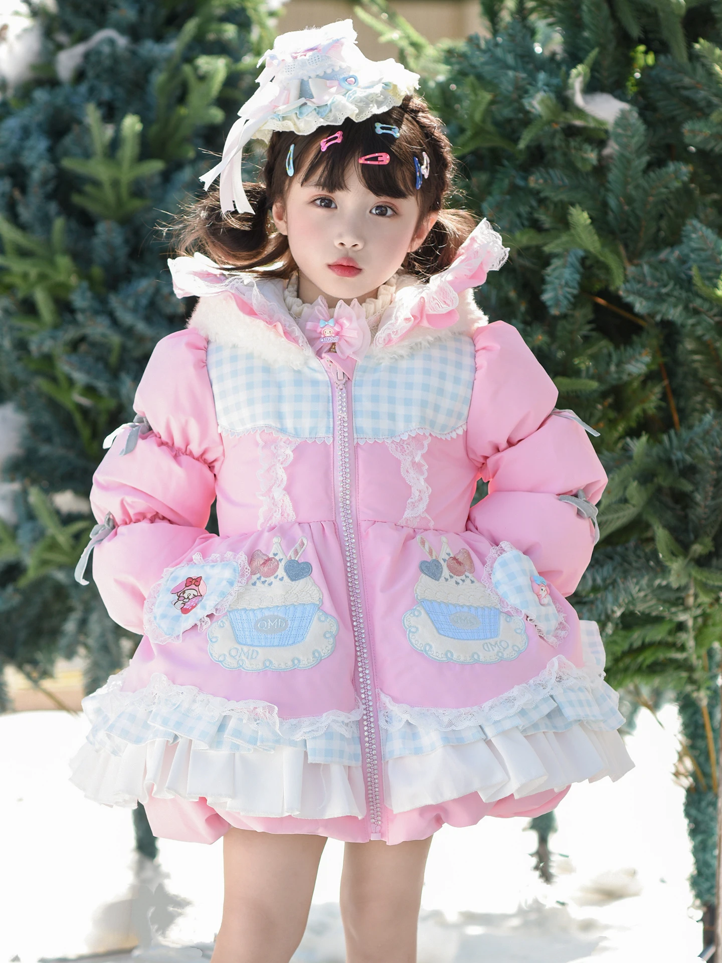 Kurtka zimowa dla dziewczynek Lolita Sle, ciepła, modna, ocieplana, prosta, długa, zapinana na zamek.