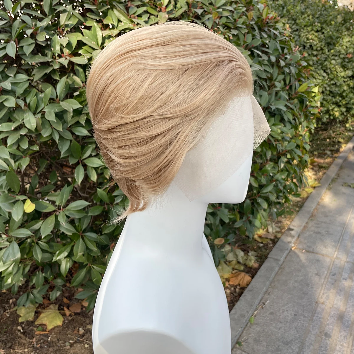 Honey Blonde Short Bob Cut 13X4 Synthetic Lace Front Wigs for Women Pixie Synthetic Hair Wigs Half Hand Tied Glueless 150%