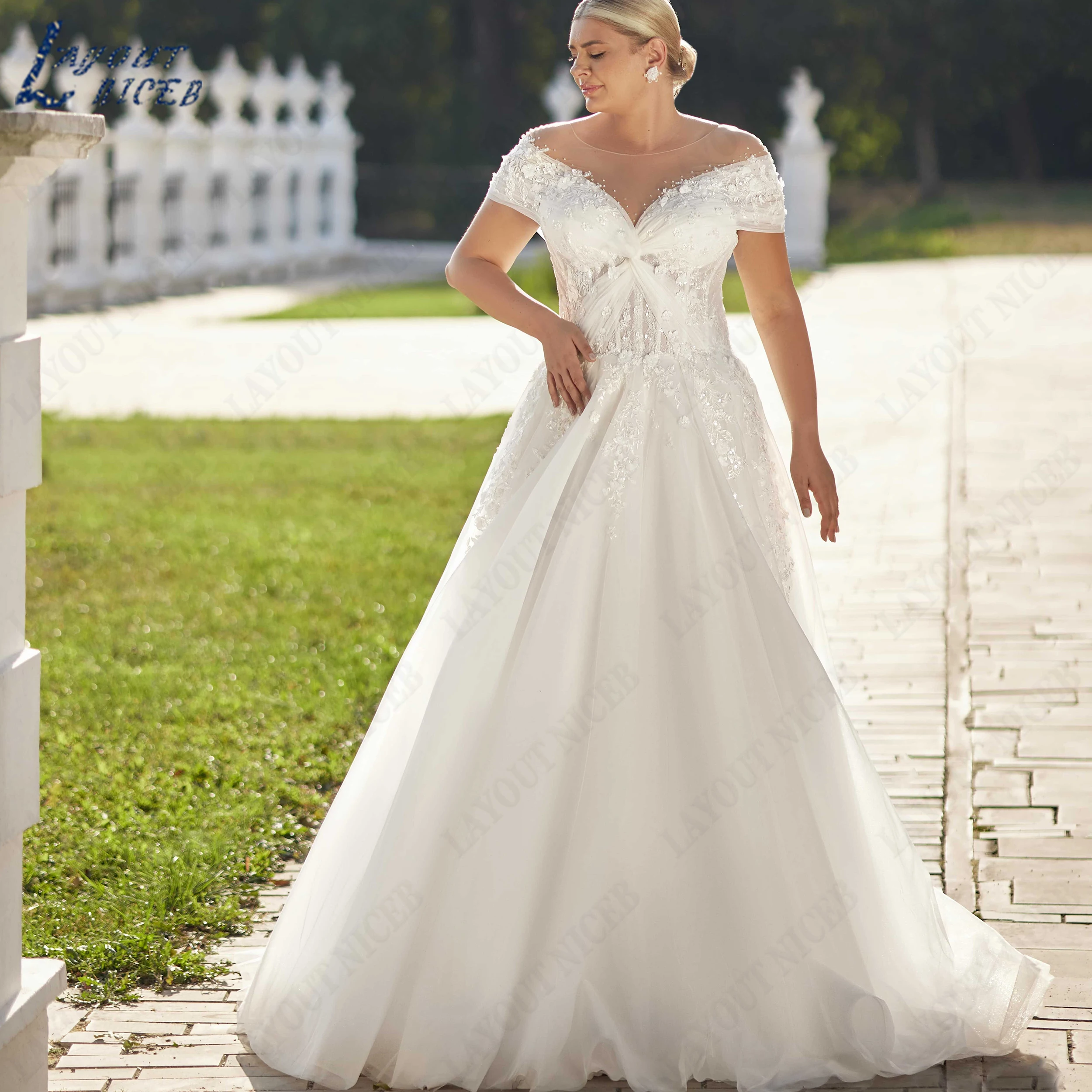 LAYOUT NICEB Cap Sleeve Plus Size Wedding Dresses For Curvy Tulle Appliques Bridal Gown Scoop Neck свадебное платье  Customized