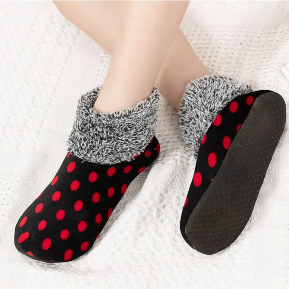 أزياء الشتاء الدافئة المنزل السرير جورب جولة نقطة داخلي عدم الانزلاق Sockings الحرارية مطاطا الطابق النعال للنساء