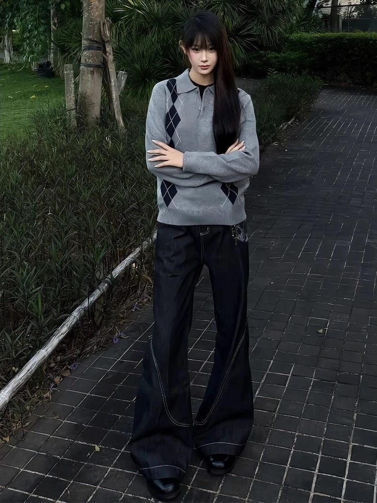 

Мужские джинсы Blue Porcelain Original Bull Knife: осенние, премиум-класса, с вышивкой и вставками, прямого кроя.