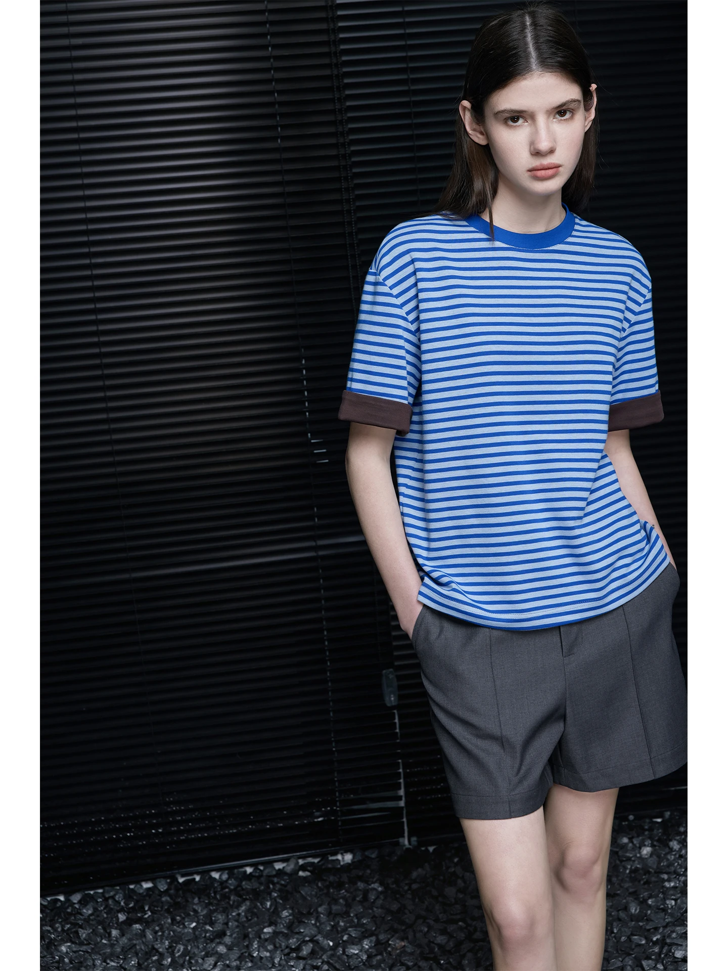 

Женская футболка в полоску с коротким рукавом, универсальный ретро-дизайн, цветные блоки, весна-лето, новинка, уличная мода, хлопок, полиэстер