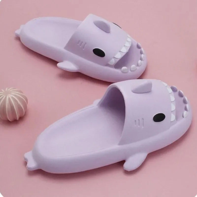 2023 New Summer Shark Slippers Women Slides Men Bathroom Flip Flops Home Anti-Skid Flat Shoes Outdoor Children\'s Funny Sandals