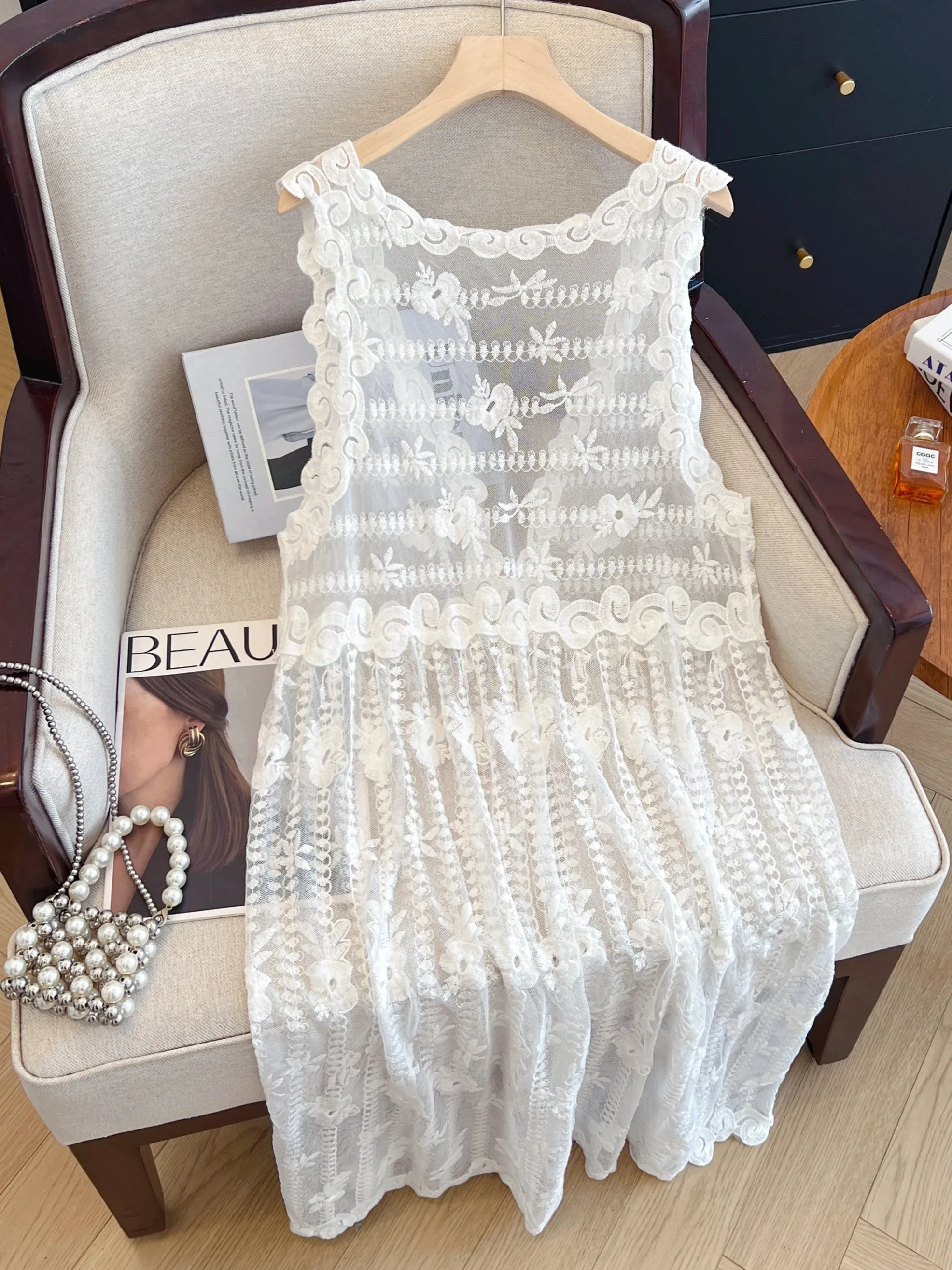 

Новый летний кружевной жилет больших размеров с поясом и V-образным вырезом, женская одежда средней длины, художественная одежда из хлопка и полиэстера B...