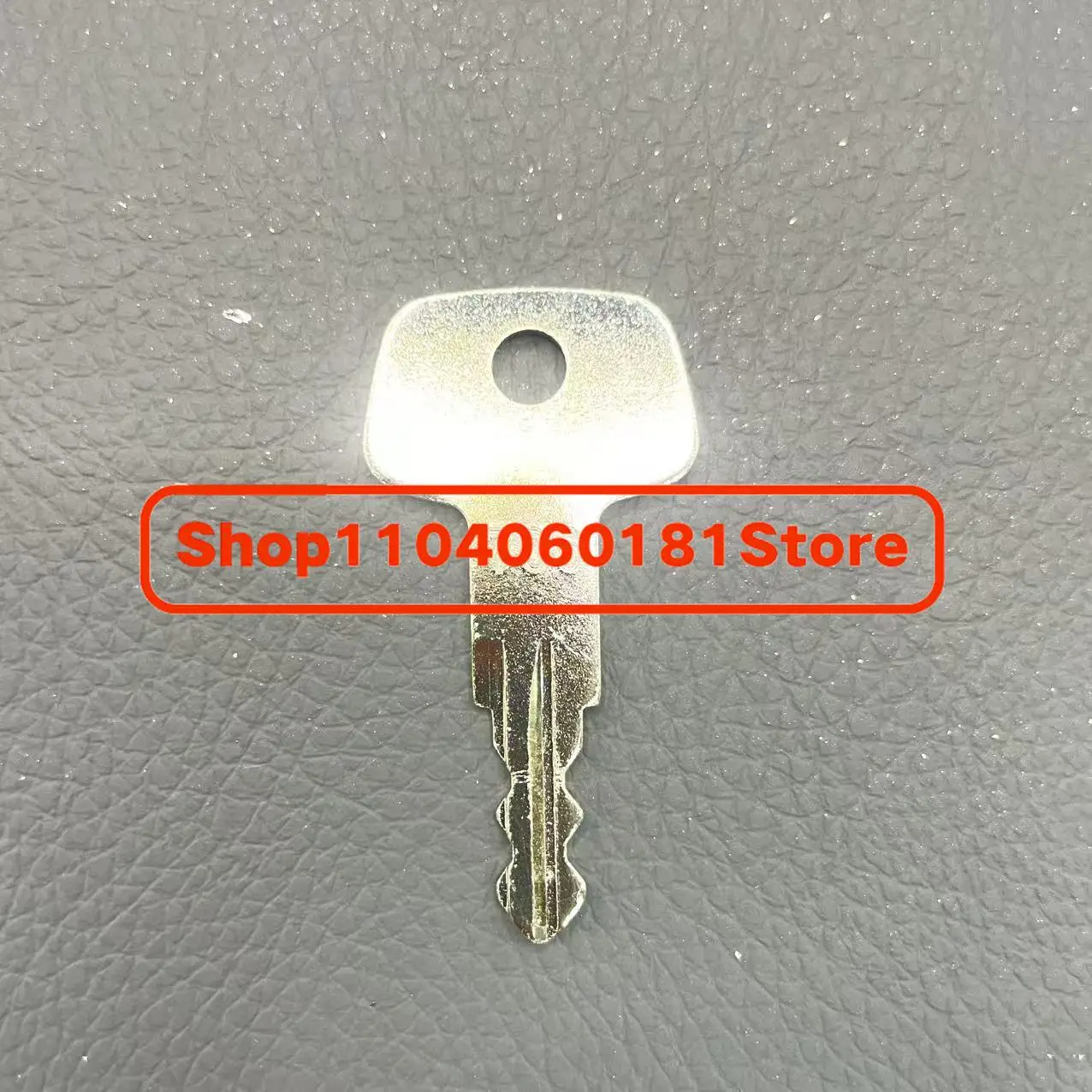 

1 PCS 706 fits for Liebherr Ignition Key fits For Liebherr Excavator Fuel Cap Fuel Cap Key
