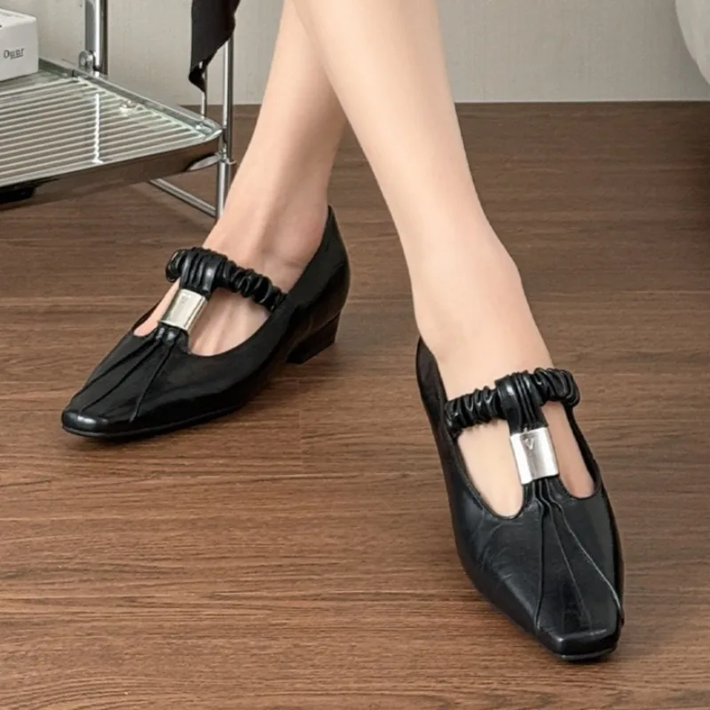 

Vintage Leather Low Heel Women Mary Jane Shoes Square Toe T-strap Metal Clasp Casual Female Elegant Office Work Flat Footwear