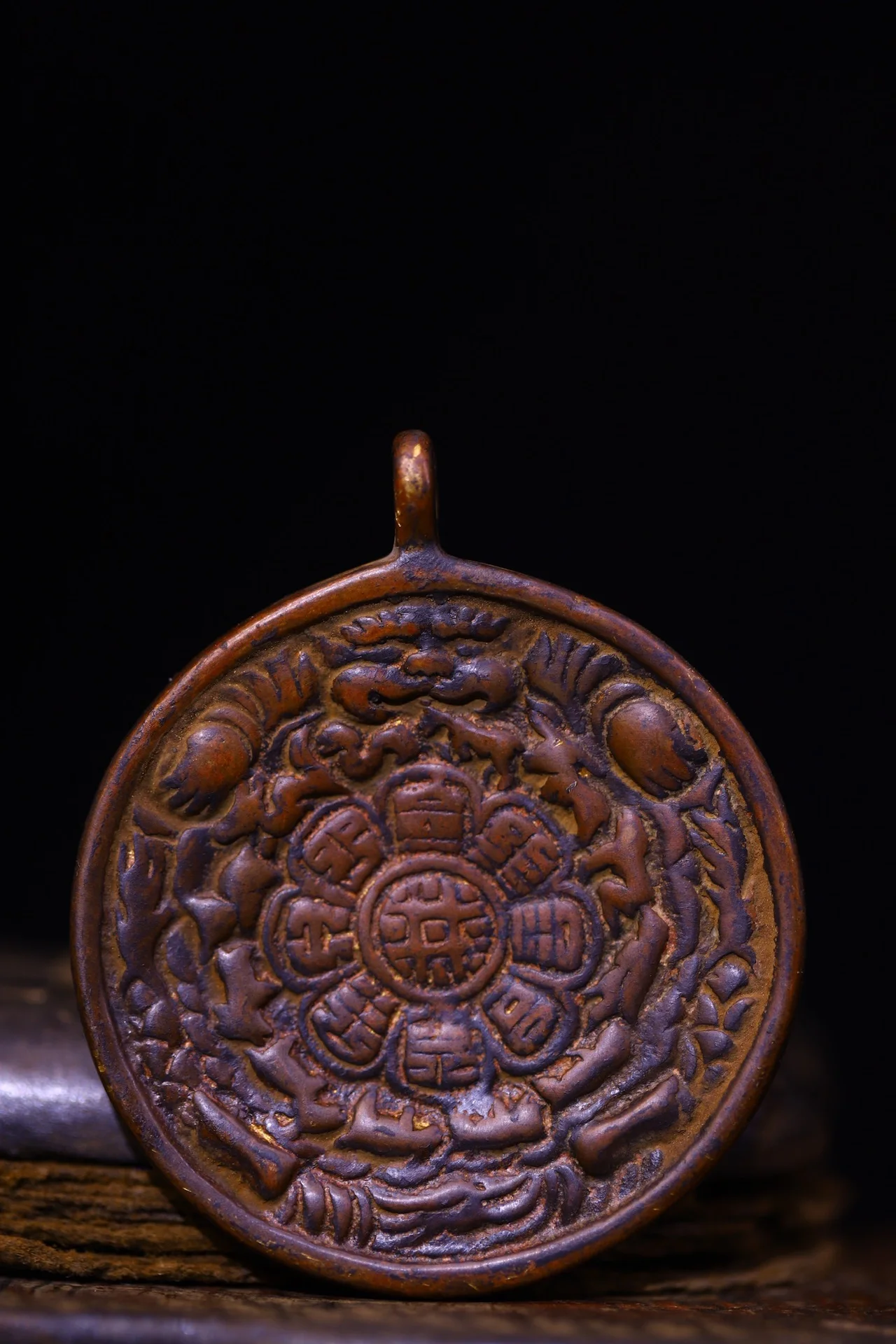 

2"Tibetan Temple Collection Old Bronze Cinnabar Mahakala Buddha Head Nine Palace Bagua Buddha Plaque Pendant Amulet Dharma