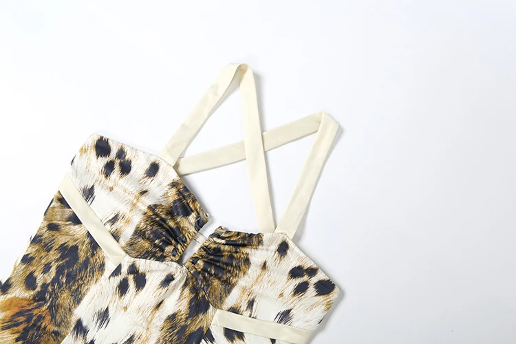 Weird Puss Leopardenmuster Sling-Kleid für Damen, tief ausgeschnittenes, rückenfreies, ärmelloses, hoch tailliertes, figurbetontes Kleid mit Pfirsichhüft-Design im Street-Wild-Stil – Detail 6