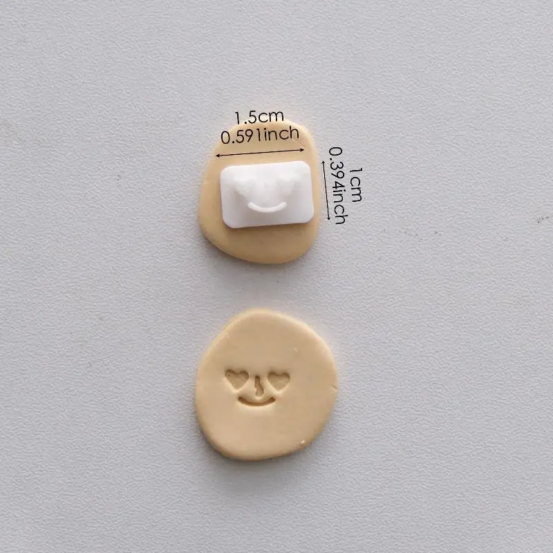 8-teiliges Mini-Cartoon-Expressions-Polymer-Ton-Stempelformen-Set mit verschiedenen Gesichtsmustern, perfekt für die Herstellung von handgefertigtem Schmuck. – Detail 8