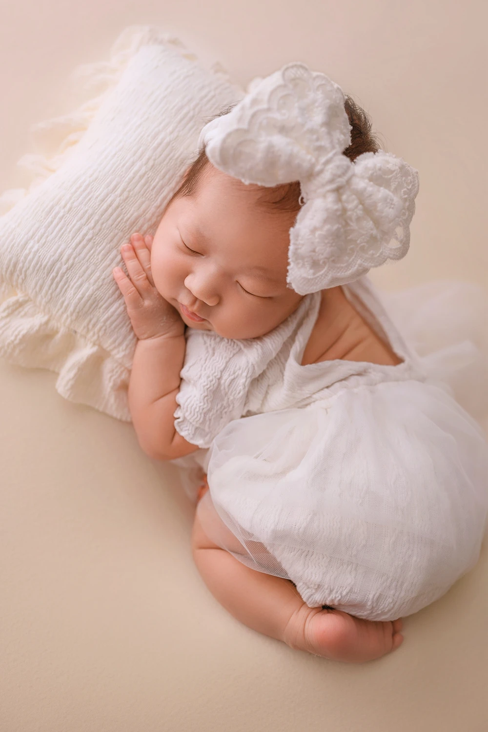 Lace Ruffles Newborn Girl Romper with Pillow Headband Baby Photography Props White Newborn Girl Outfit Photoshoot Infant Dress