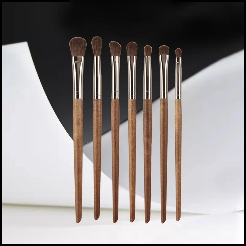 Juego de brochas para sombra de ojos con mango de madera de 7 piezas con cerdas de crin - Brochas profesionales para contorno de nariz y maquillaje de ojos