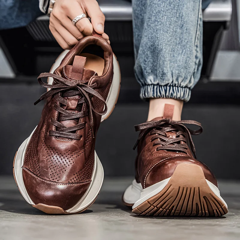 

2026 New Retro Versatile Men's Casual Board Shoes with Thick Soles Durable Lightweight Comfortable Personalized Lace Up Sneakers