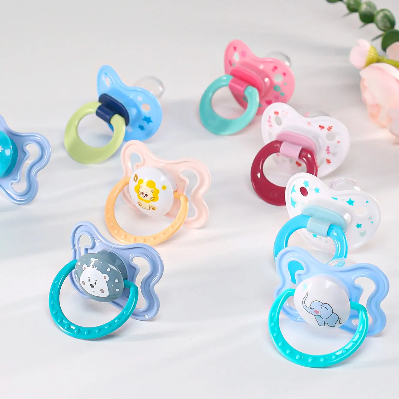 

1 Pcs Baby Pacifier Silicone Flat Nipple 100% Food Grade Material Bpa Free With Plastic Handle Cute Animal Elephant Lion Bear
