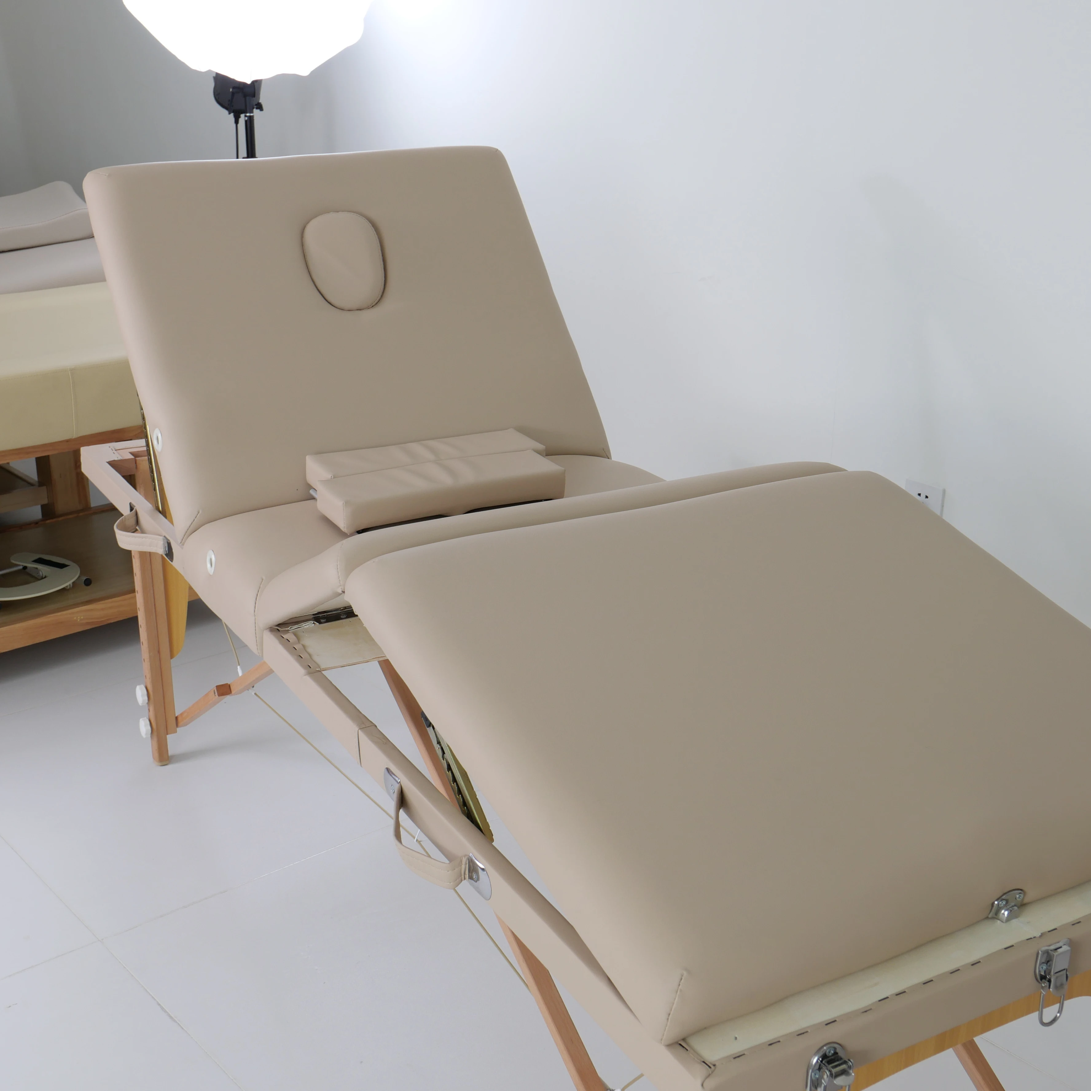 Portable Adjustable Folding PU Beauty Bed-Professional Salon Spa Massage Table High-Density Sponge Wood Outdoor Living Room