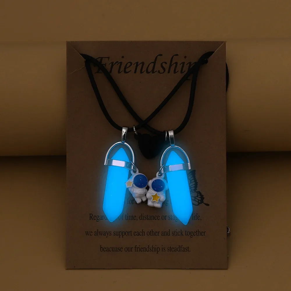 2pcs Set Creative Spaceman Pendant Magnetic Heart-shaped Couple Necklace for Women Men Noctilucent Crystal Column Choker Jewelry