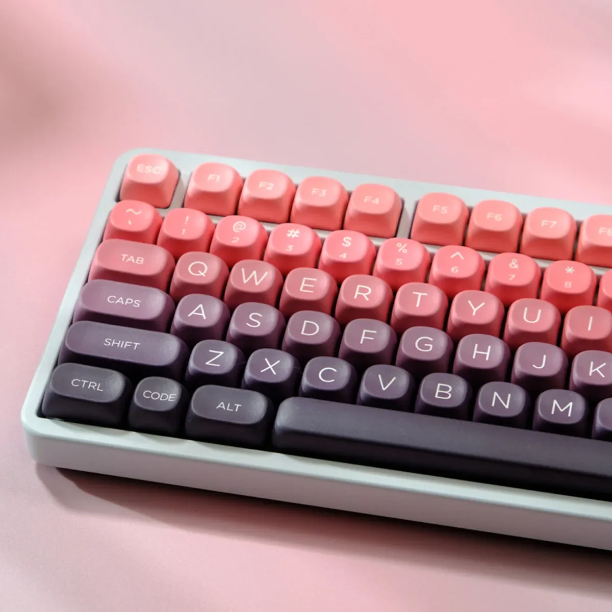 

126 key red bean keycap MOA height PBT material sublimation keycap suitable for gaming mechanical keyboard