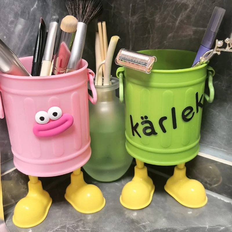 DIY Cartoon Pen Holder Plastic Storage Holder for Office Desktop Storage Waste Bask Makeup Brush Storage(random Letter Stickers)