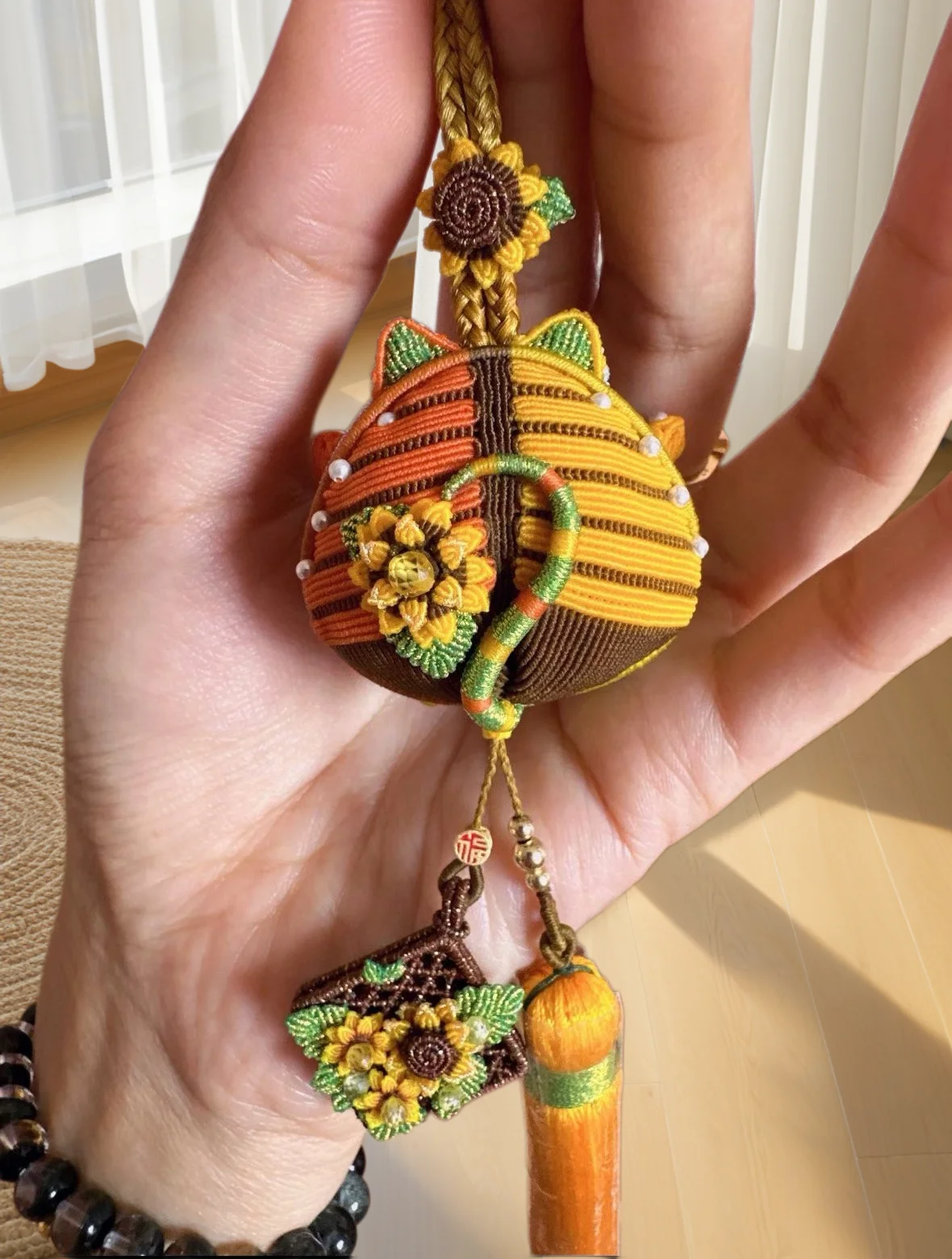 Handmade Braided Lucky Cat Hanging Ornament Maneki Neko Chinese Knot Tassel Home Decor Car Mirror Pendant Charm Custom Color