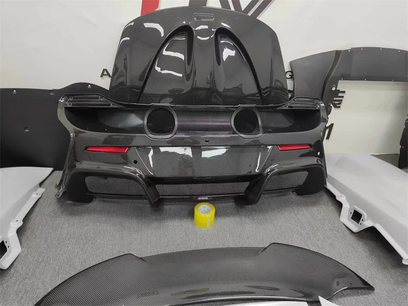 ل ماكلارين Mp4 12C 650S ترقية 675LT نمط ألياف الكربون طقم الجسم المصد الأمامي المصد الخلفي الجانب تنورة التدفق الخلفي حولها