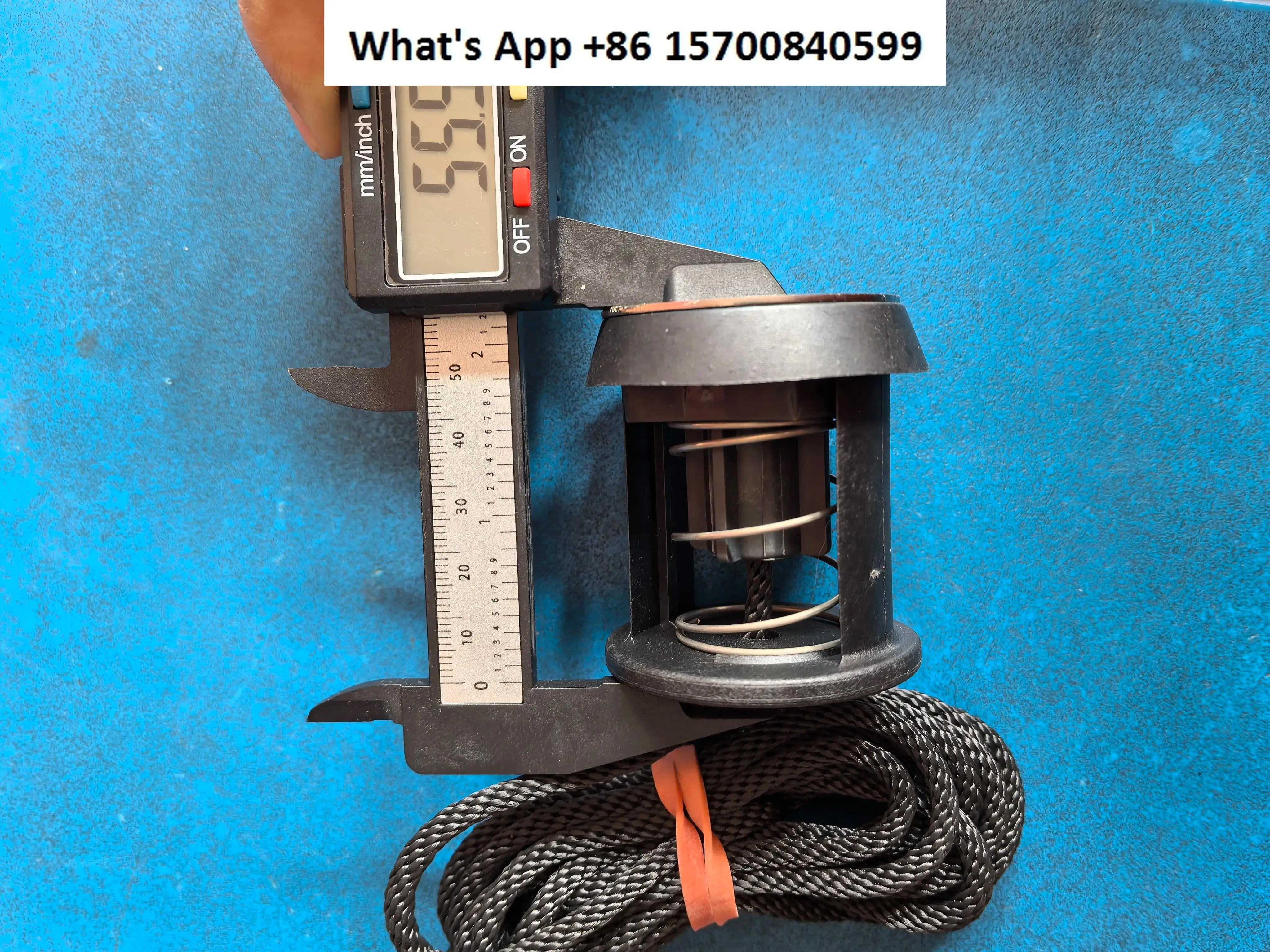 Milking machine cup removal cylinder piston parallel pull rope leather bowl piston combination