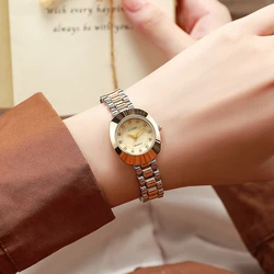 Women's exquisite fashion high appearance level drill point dial small dial steel band quartz watch.