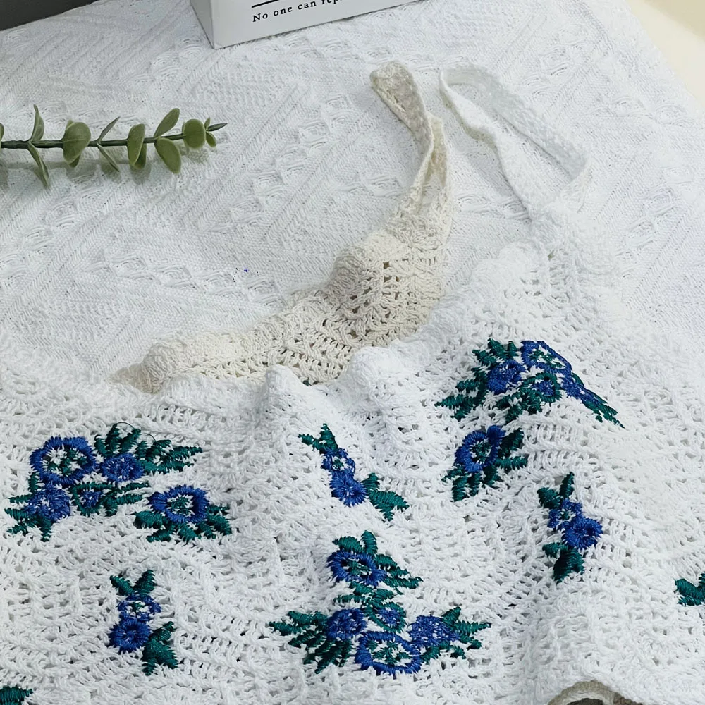 Boring Honey Round Collar Crop Tops Women Crochet Slim Camis Blue Flowers Embroidery Tank Top Summer Clothes For Women