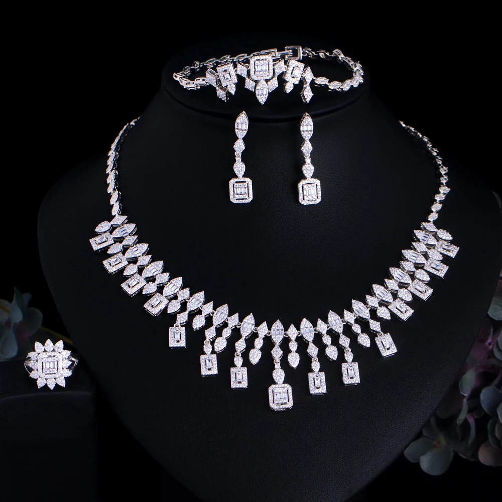 

ThreeGraces 4pcs Luxury Shiny Cubic Zirconia Elegant Geometric Bridal Wedding Party Jewelry Set for Women Accessories T1023