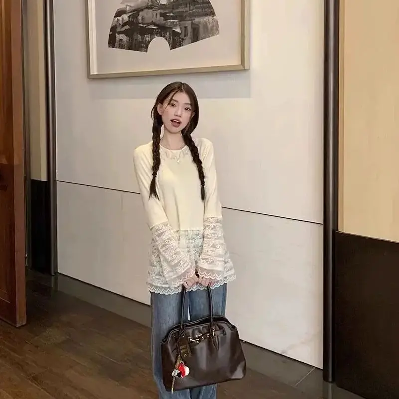 Sweet Lace Patchwork T Shirts Spring Autumn New O-neck Long Sleeve Youth Elegant Loose Tops Fashion Casual Korean Women Clothing