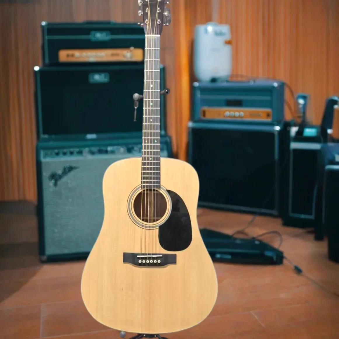 D18 Solid Top 2026 New Folk Guitar Handcrafted Exquisite Workmanship Protective Plate Customized Delivery Charges Complimentary