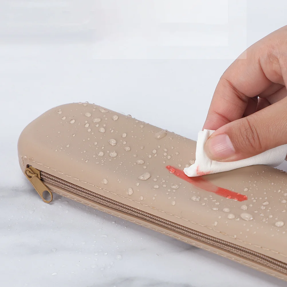 

Compact Silicone Makeup Brush Holder Travel Case Small Durable Brush Organizer Zipper Makeup Bag Travel Essential