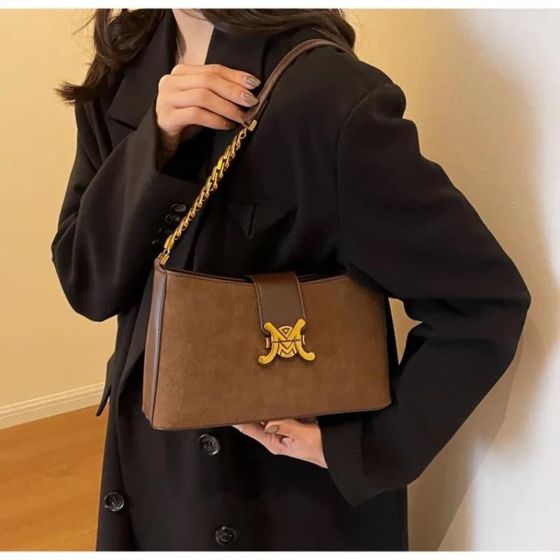 

Retro Casual Crossbody Bag for Girls - Unique Style Niche Design Suits Fashionable Sweet Versatile Daily Outfits Daily Use