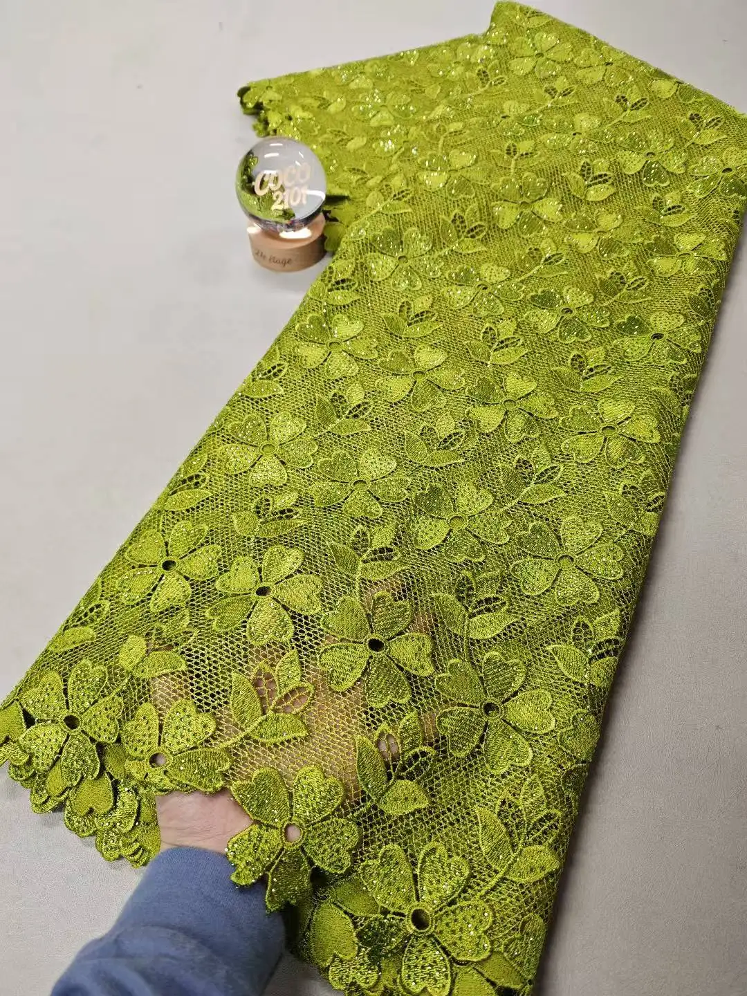 

Новейшее высокое качество, африканская нигерийская 2025 с тюлем, швейная гипюровая кружевная ткань, платья с вышивкой, блестки, хлопок, 5 ярдов, XL145