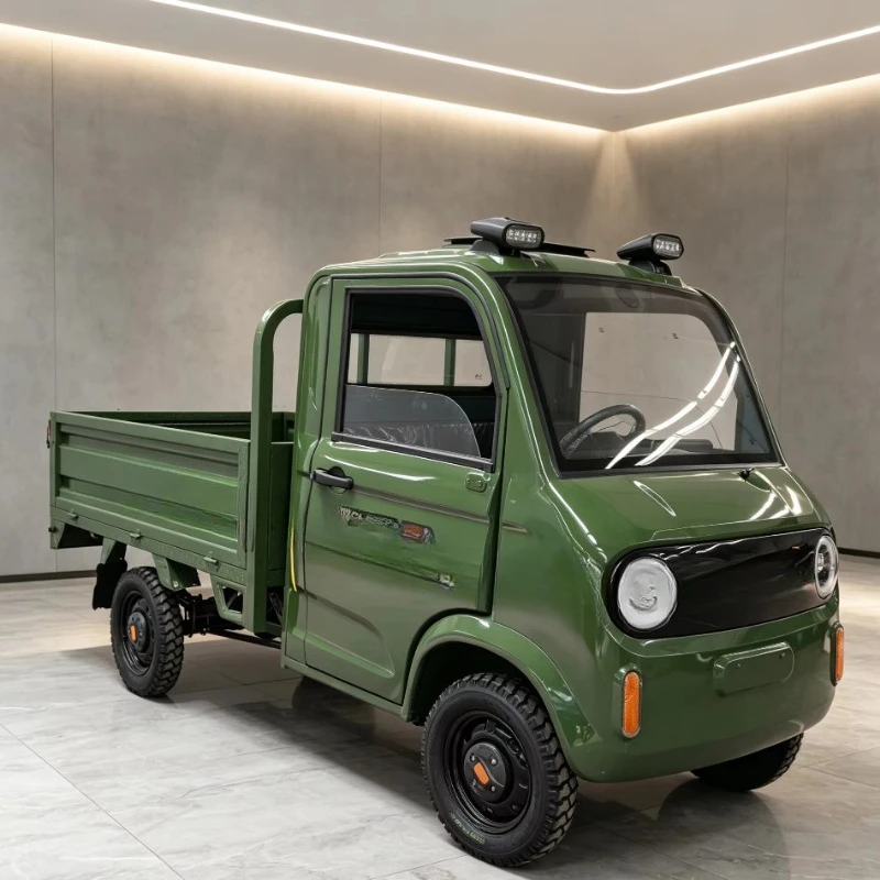 Mini Electric Pickup Truck Enclosed New Energy Electric Small Freight Truck for Adults