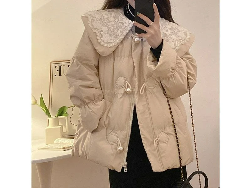 معطف قطني فضفاض بأكمام طويلة جديد لعام 2025 مع تصميم بياقة دمية من الدانتيل للنساء في الشتاء #1