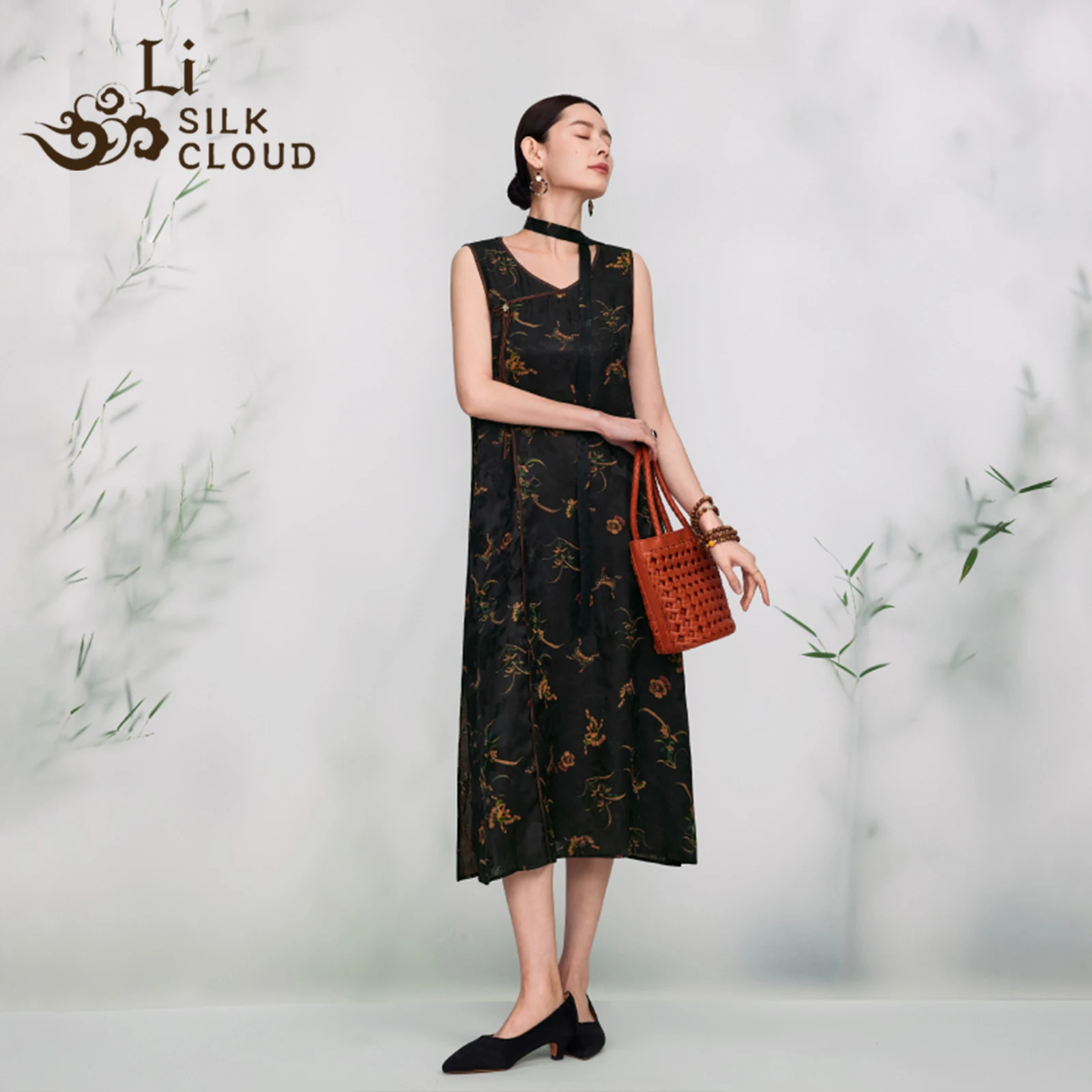 LI SILK CLOUD Chinese Style Xiangyunsha Dress for Women - 100% Mulberry Silk, Retro Prints & Ribbon Design - Image 2